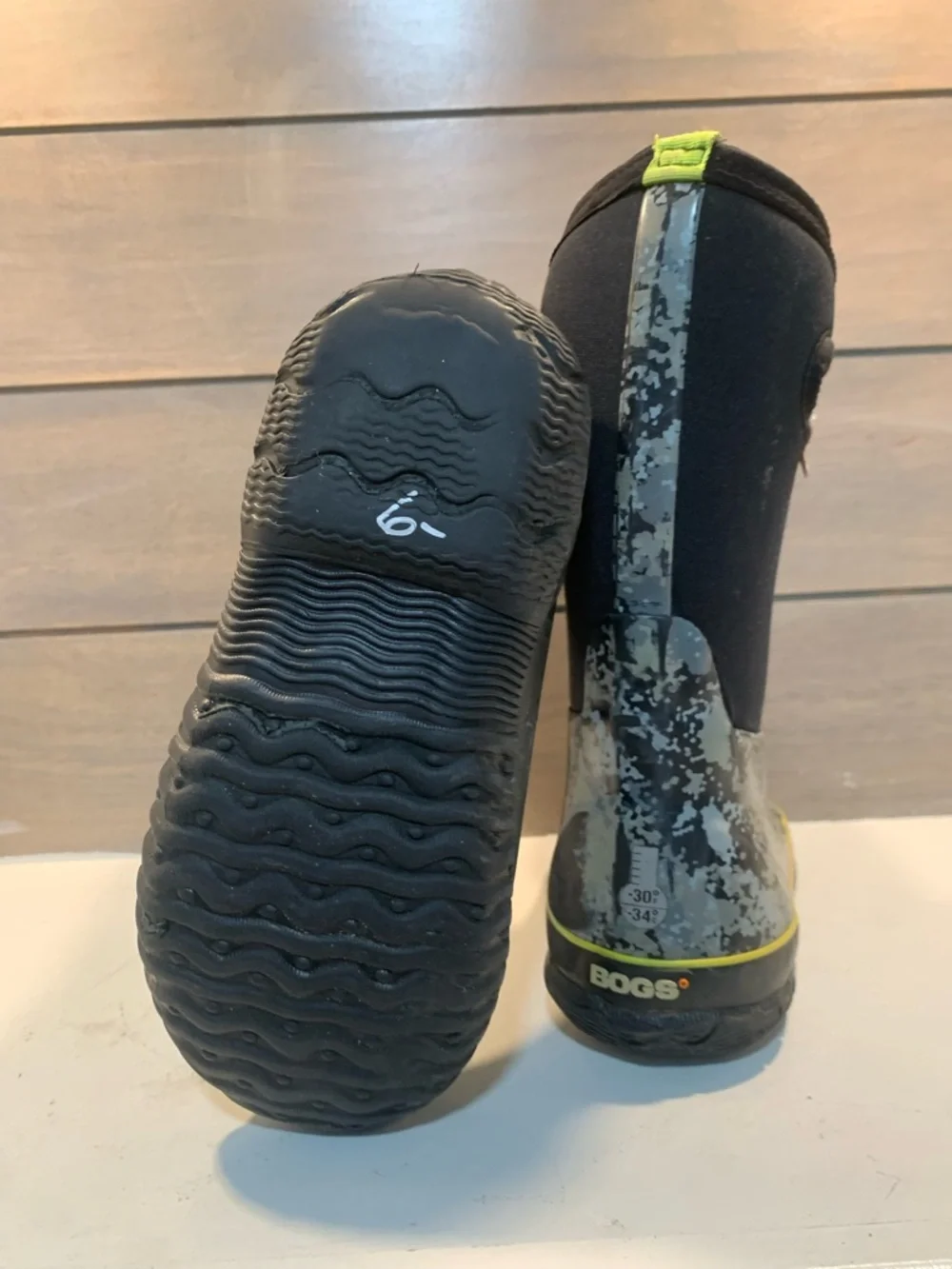 Bogs Kids Classic Micro Camo Boot Black Gray Size 3 Waterproof Casual Thermal